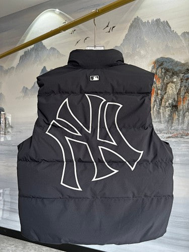 New York Yankees Black Quilted Puffer Vest
