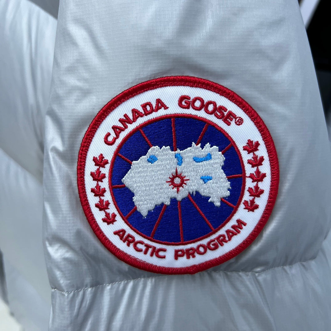 Canada Goose Silver Gray Classic Patch Hooded Puffer Jacket