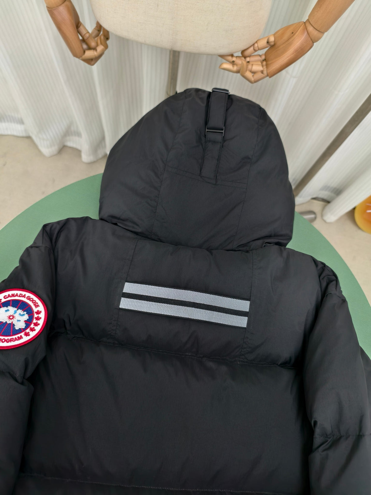 Canada Goose Black Classic Patch Hooded Puffer Jacket